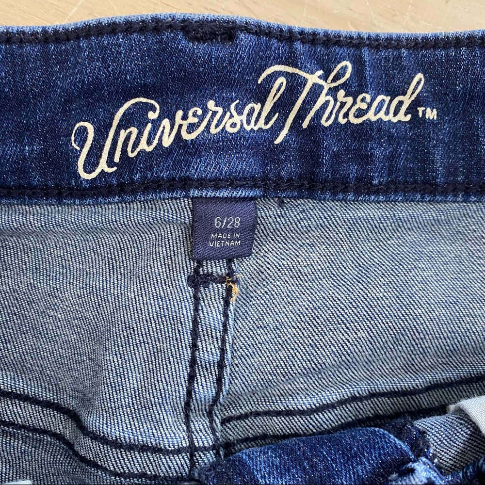 Universal Thread Shorts - image 2
